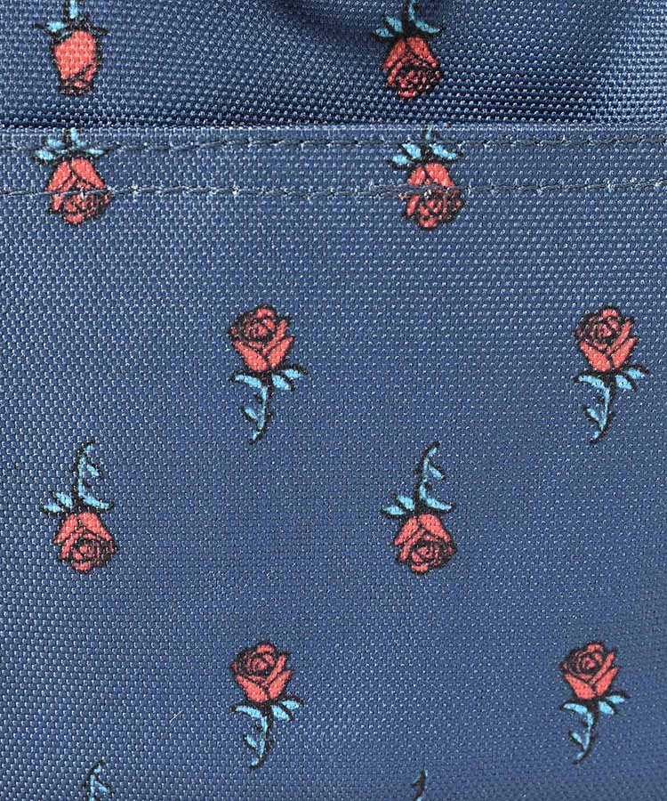 KiUウォーターリペレントスクエアポーチ