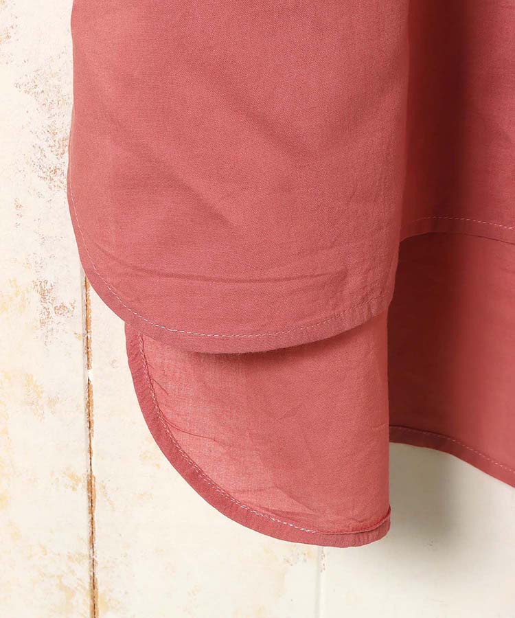 ピンタック後ろシャーリングシャツ