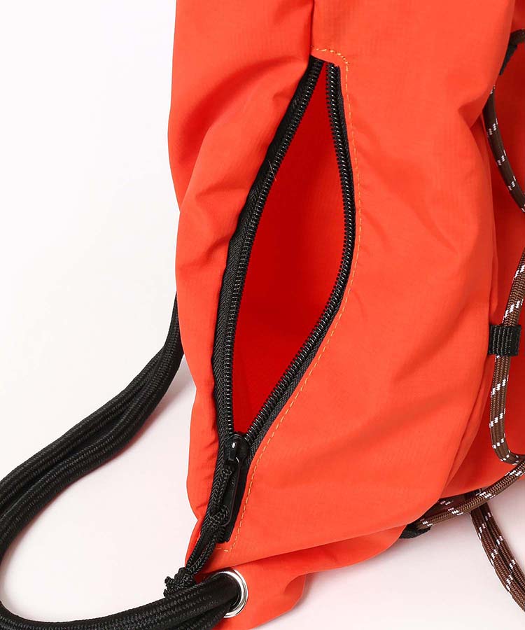 ドローコードレースアップナップサック