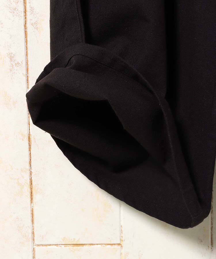 シンプルタックパンツ
