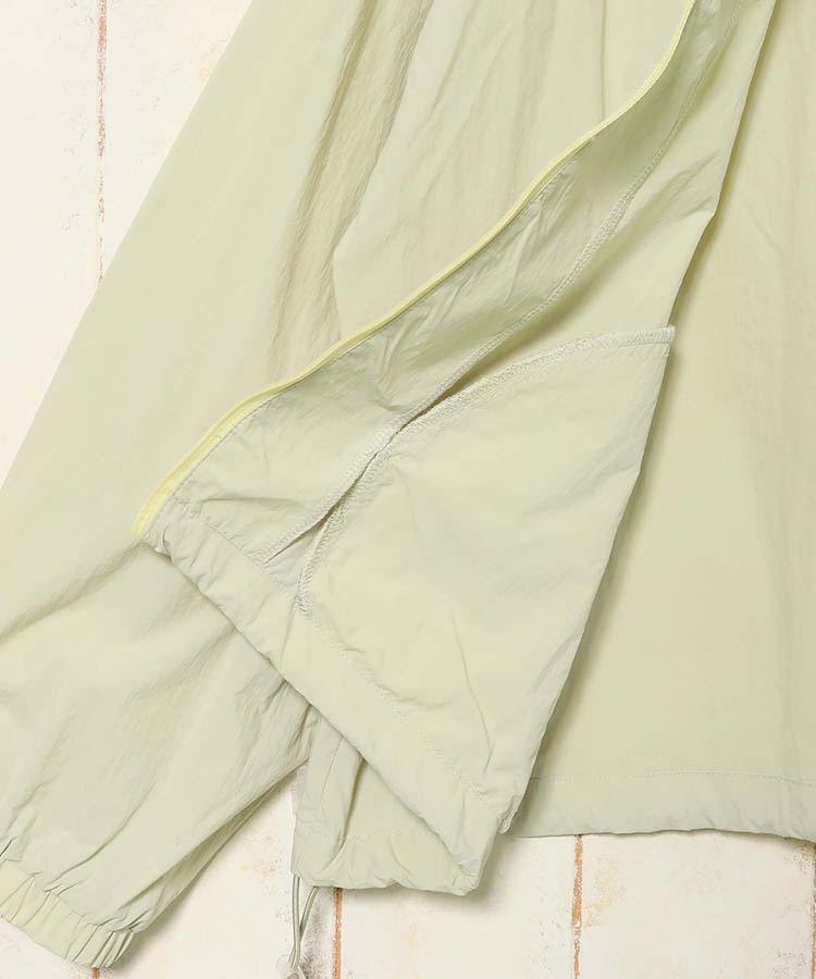 Bouncy.マウンテンパーカー