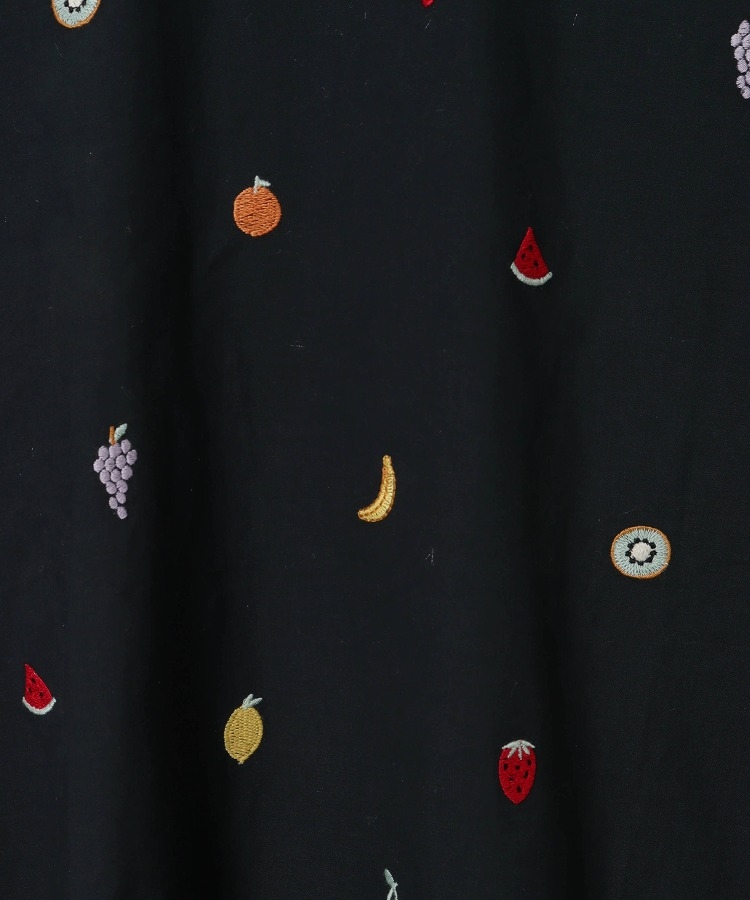 フルーツ総刺繍Tシャツ