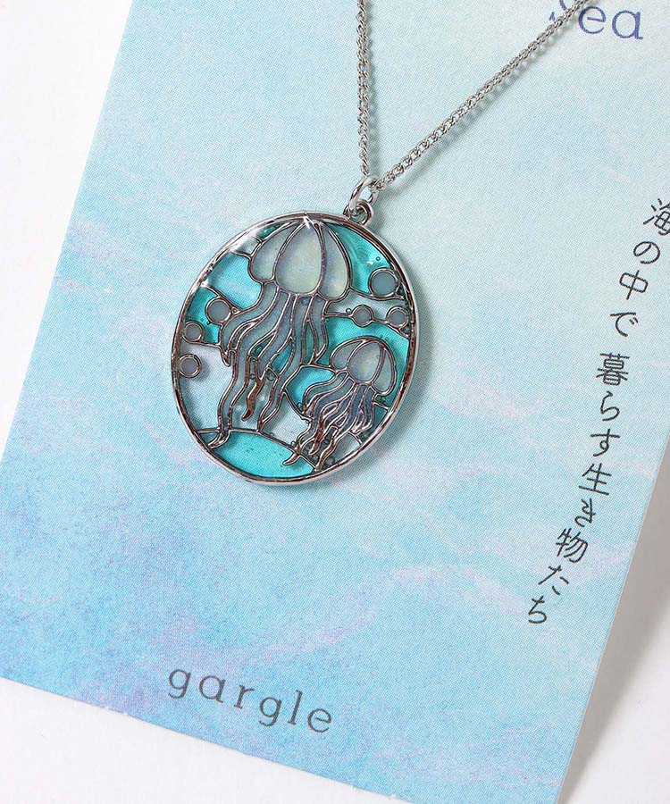 海のステンドグラスネックレス
