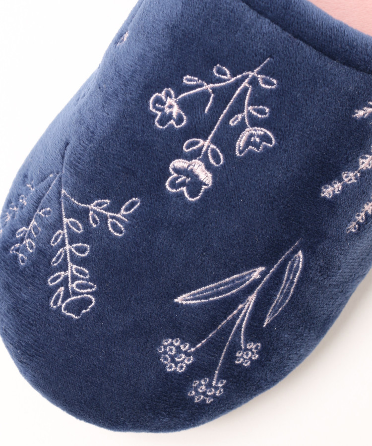 ボタニカル刺繍ベロアルームシューズ