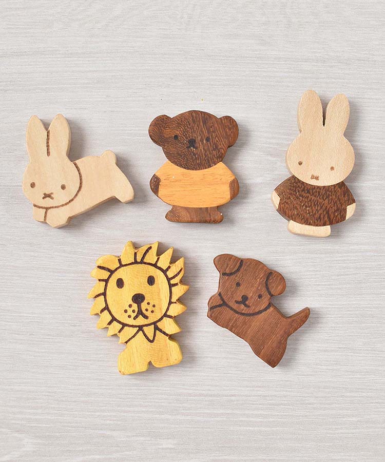 Dick Brunaダイカット木製箸置き