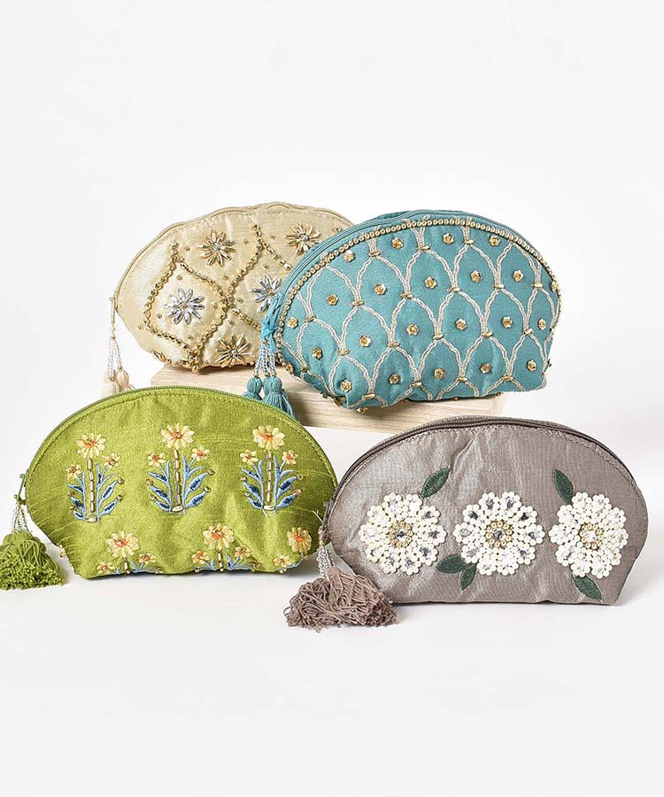 ビジューミニポーチ