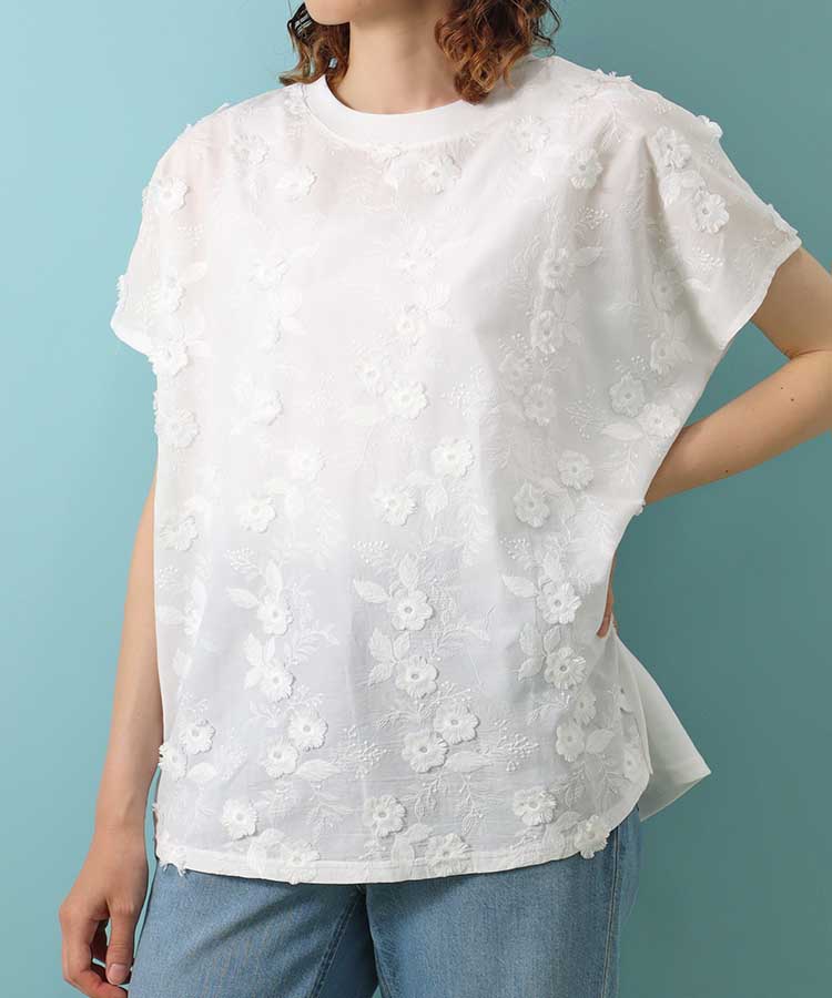 フラワー３D刺繍Tシャツ
