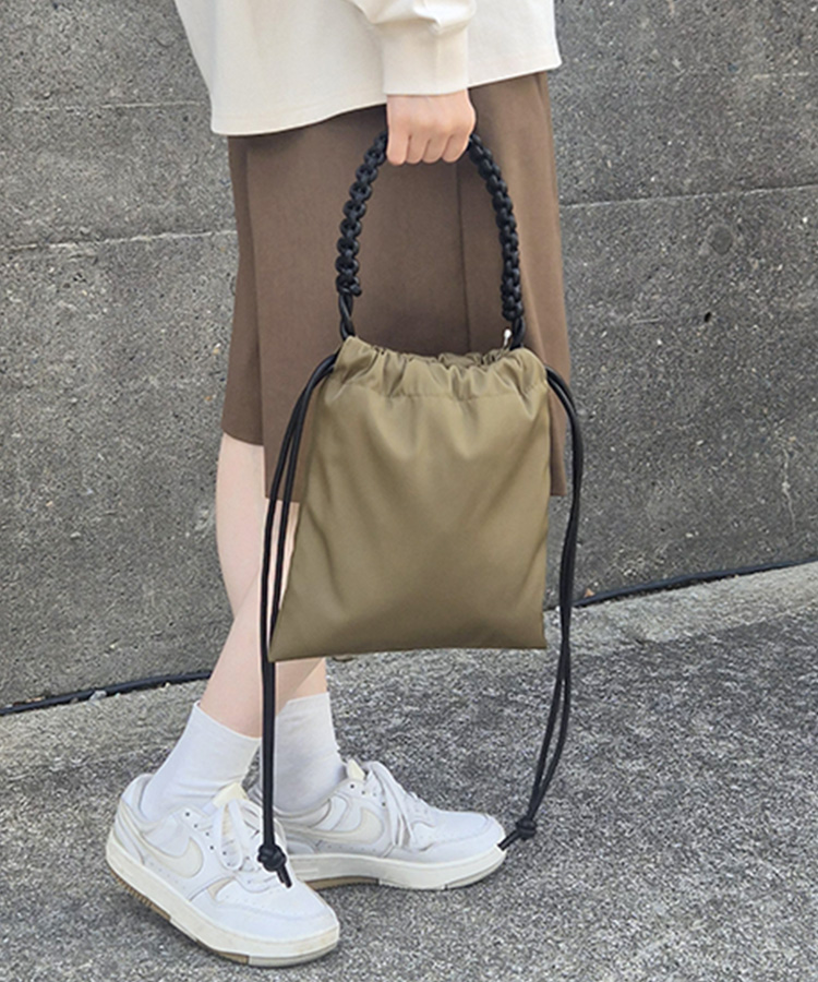 編み込み巾着ショルダー