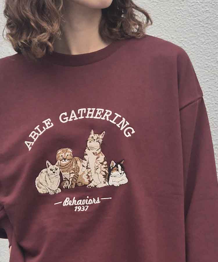 アニマル刺繍スウェット