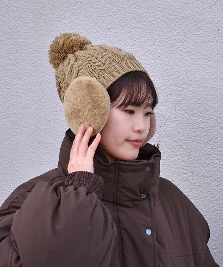 ファー付耳あてニット帽