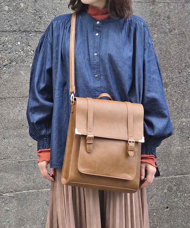 ベルト縦型サッチェルバッグ