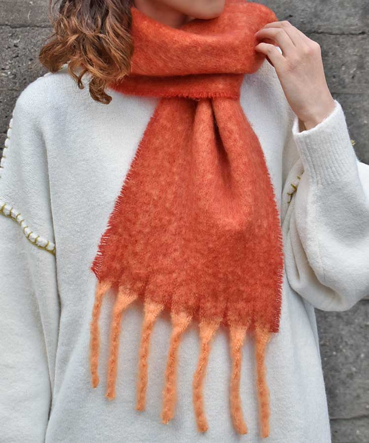 ミックスブークレマフラー