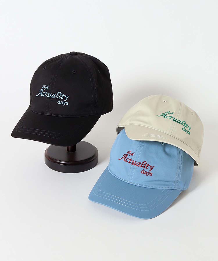 ロゴ刺繍キャップ