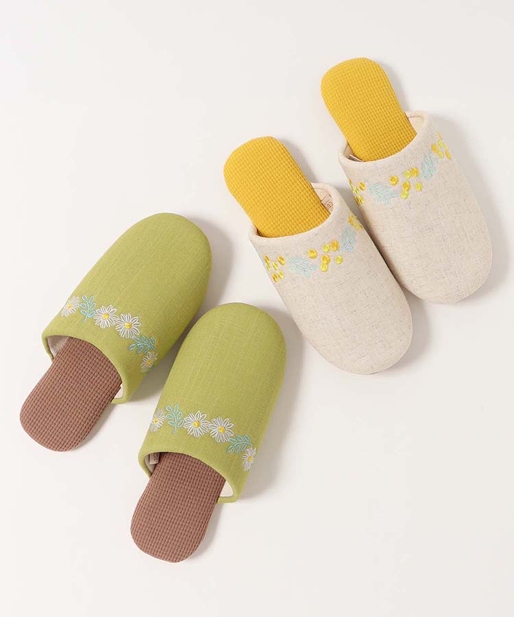 エンブロイダリーフラワースリッパ