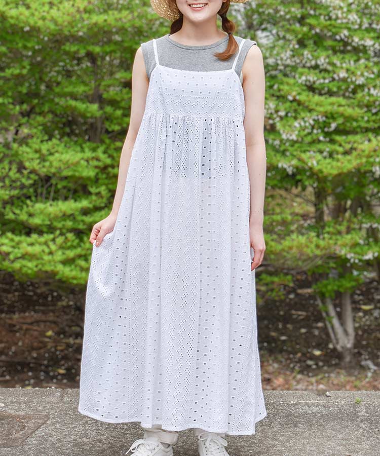 シフリー刺繍キャミワンピース