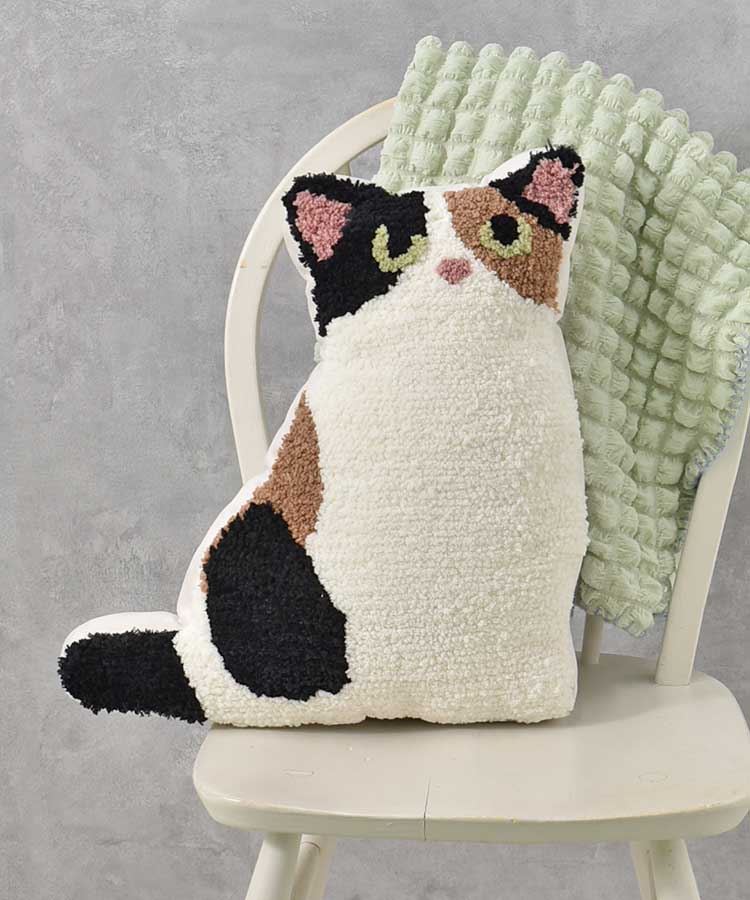 ねこもふもふダイカットクッション