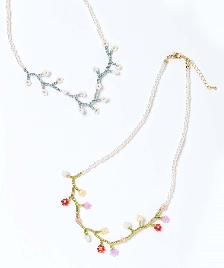 メニーフラワービーズネックレス