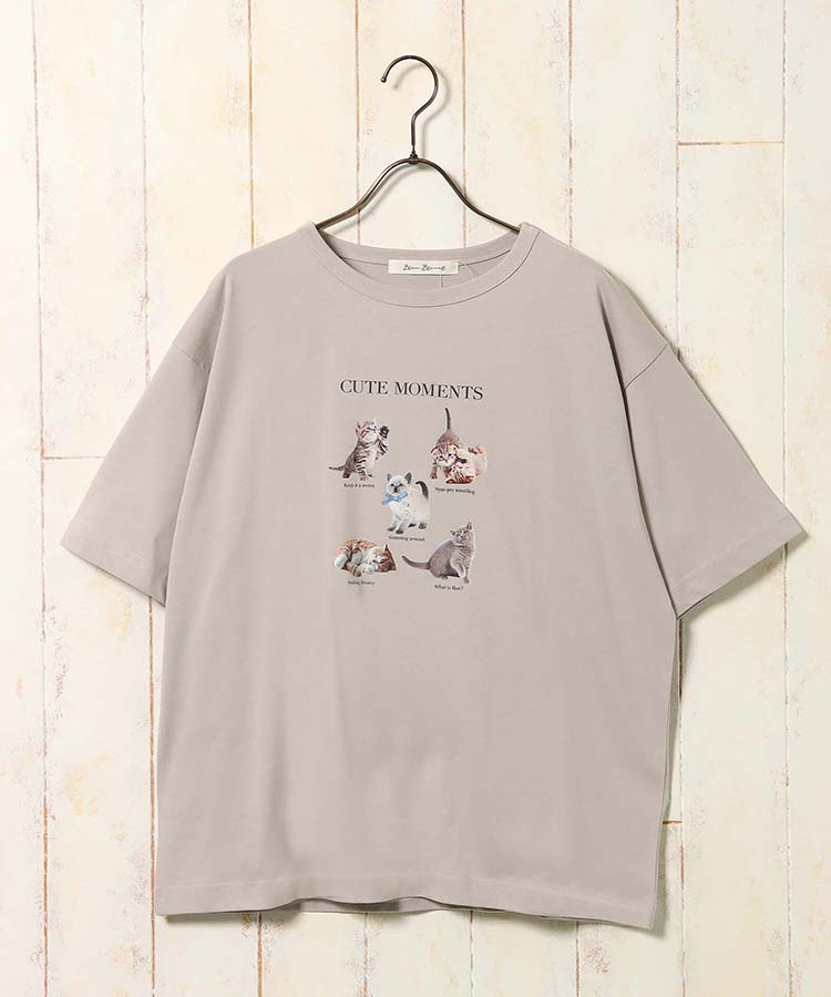 CATS CUTE MOMENTS Ｔシャツ