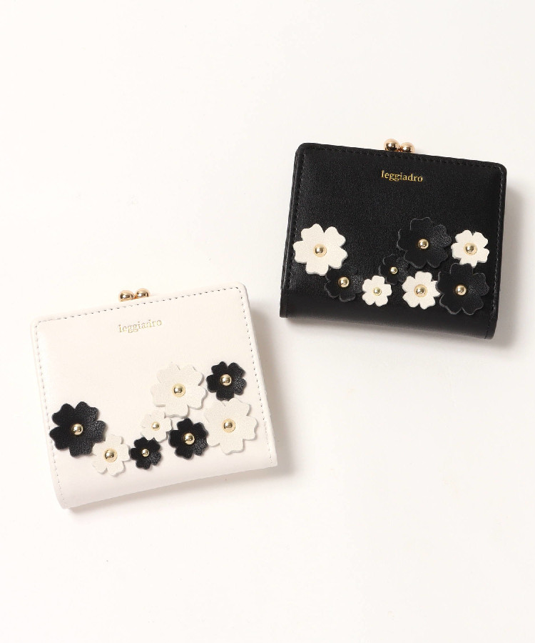 お花畑二つ折りがま口財布